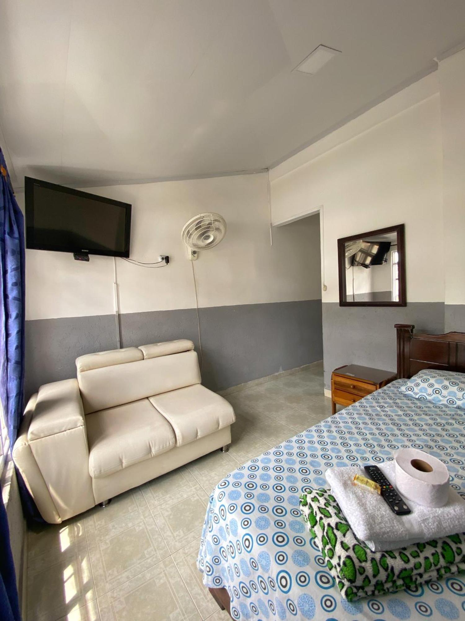 Hotel Ciudad Senora Буга Экстерьер фото